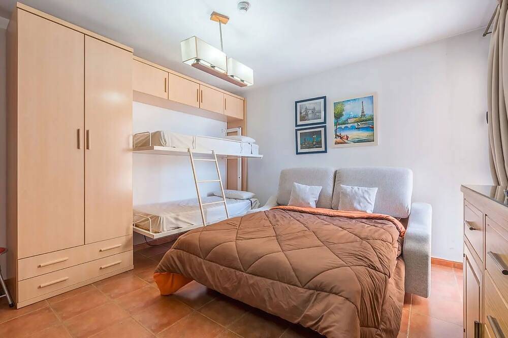 Appartamento intero, The studio apartment \"Monte Gorbea 4 E\" is located in Sierra Nevada and offers direct access to in Sierra Nevada Ski Resort, Monachil