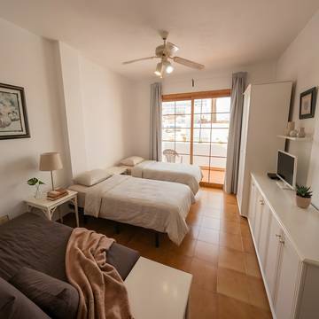 Apartment for 3 People in Playa de Troya, Adeje, Photo 4