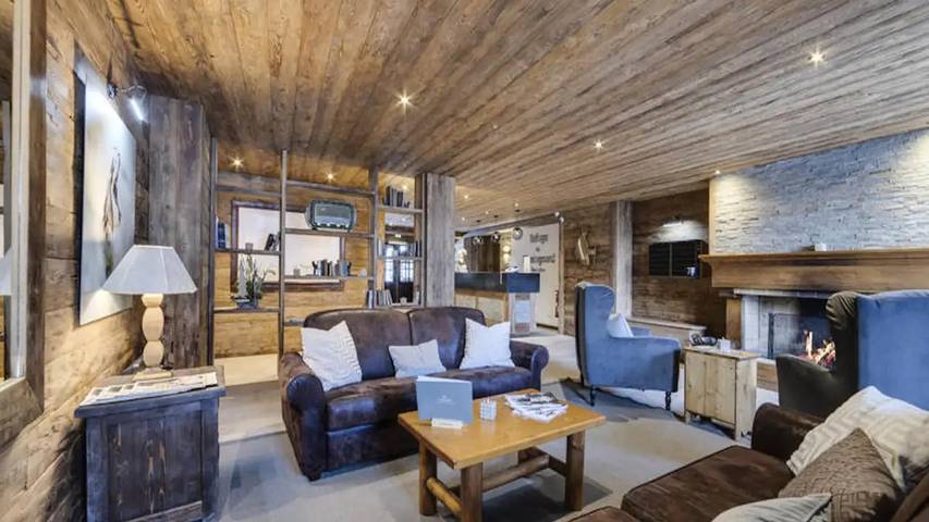 Gîte pour 11 personnes, avec piscine dans Arc 1950 - 2