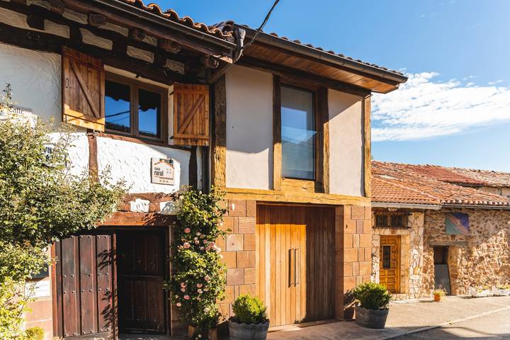 Casa rural para 12 personas, con Balcón y Jardín en Provincia de Burgos