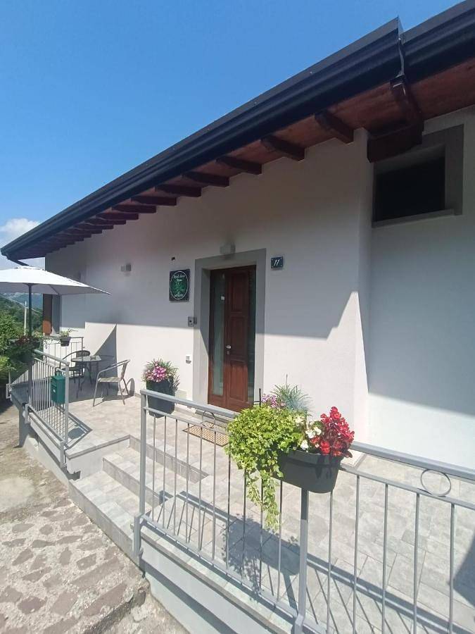 Location de vacances pour 2 personnes, avec vue et terrasse à San Pellegrino Terme - 2