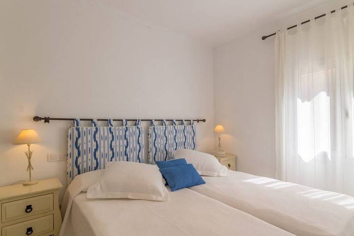 Charmantes Ferienhaus mit großer Terrasse in Colònia de Sant Pere, Artà