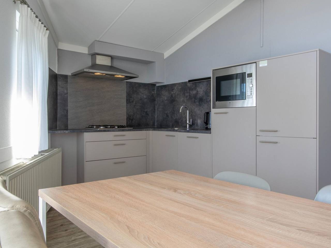 Bungalow bij Noordzeestrand met Tuin in Domburg, Walcheren