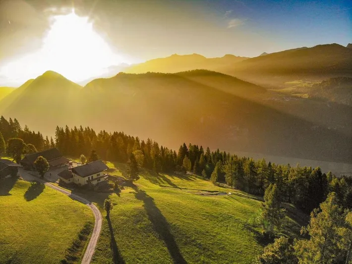Apartmenthotel für 4 Personen, mit Balkon und Garten sowie Ausblick - 1