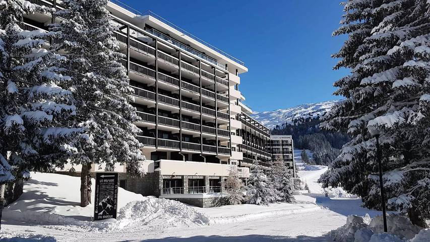 Apartment for 6 people, with balcony and pool in Flaine