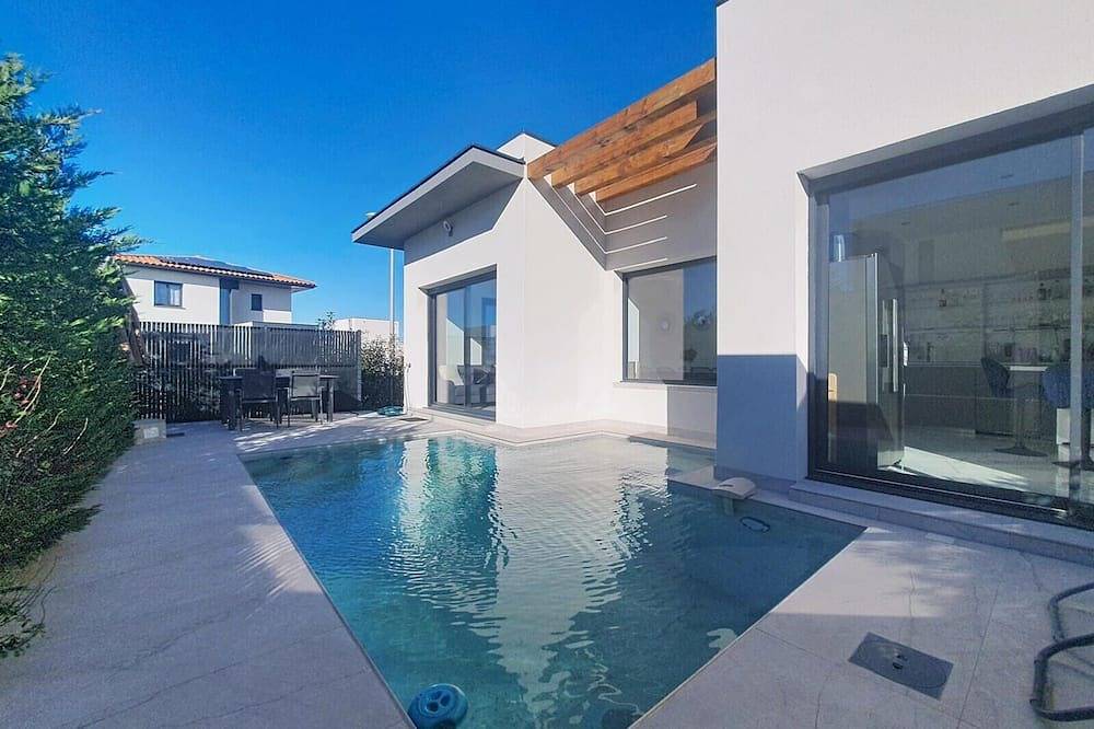 New Luxury Villa In Perpignan With Private Pool 20 Minutes From The Beaches in Perpignan, Perpignan und Umgebung