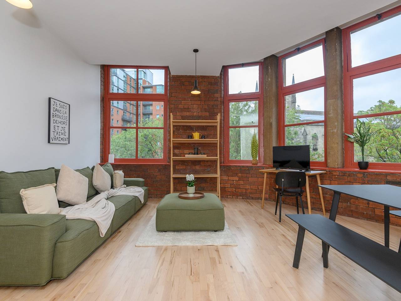 Glamping for 4 People in Leeds, West Yorkshire