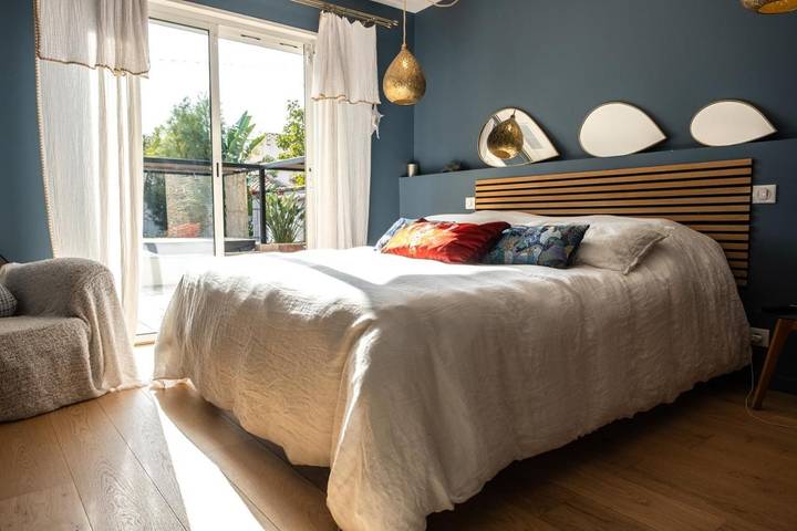 Location de vacances pour 8 personnes, avec jacuzzi ainsi que jardin et piscine à Solliès-Ville - 3