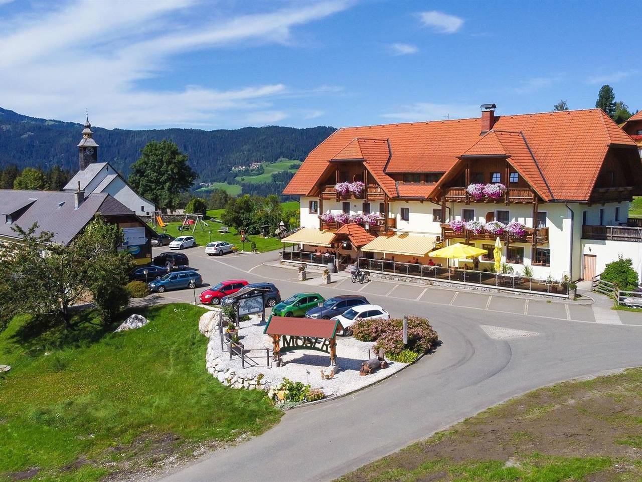 Alpengasthof Moser - Doppelzimmer, Toilette und Dusche getrennt in St. Lambrecht, Murau (Kreischberg)