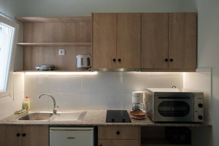 Gîte pour 5 personnes, avec jardin et vue, adapté aux familles dans Acharavi - 2