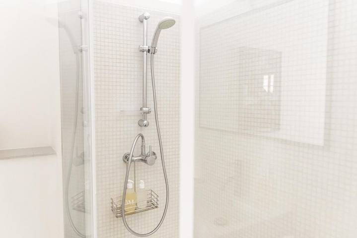 Maison d’hôte pour 4 personnes, avec vue ainsi que terrasse et piscine à Montfrin - 4