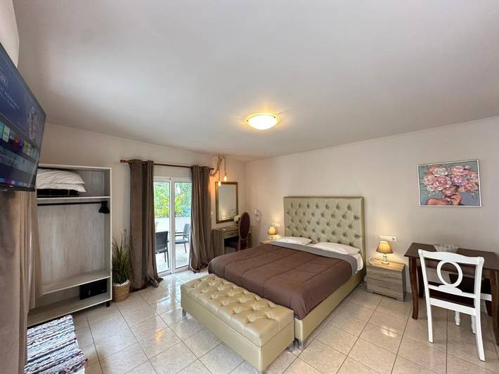 Ferienwohnung für 2 Personen, mit Ausblick und Terrasse in Faliraki - 2