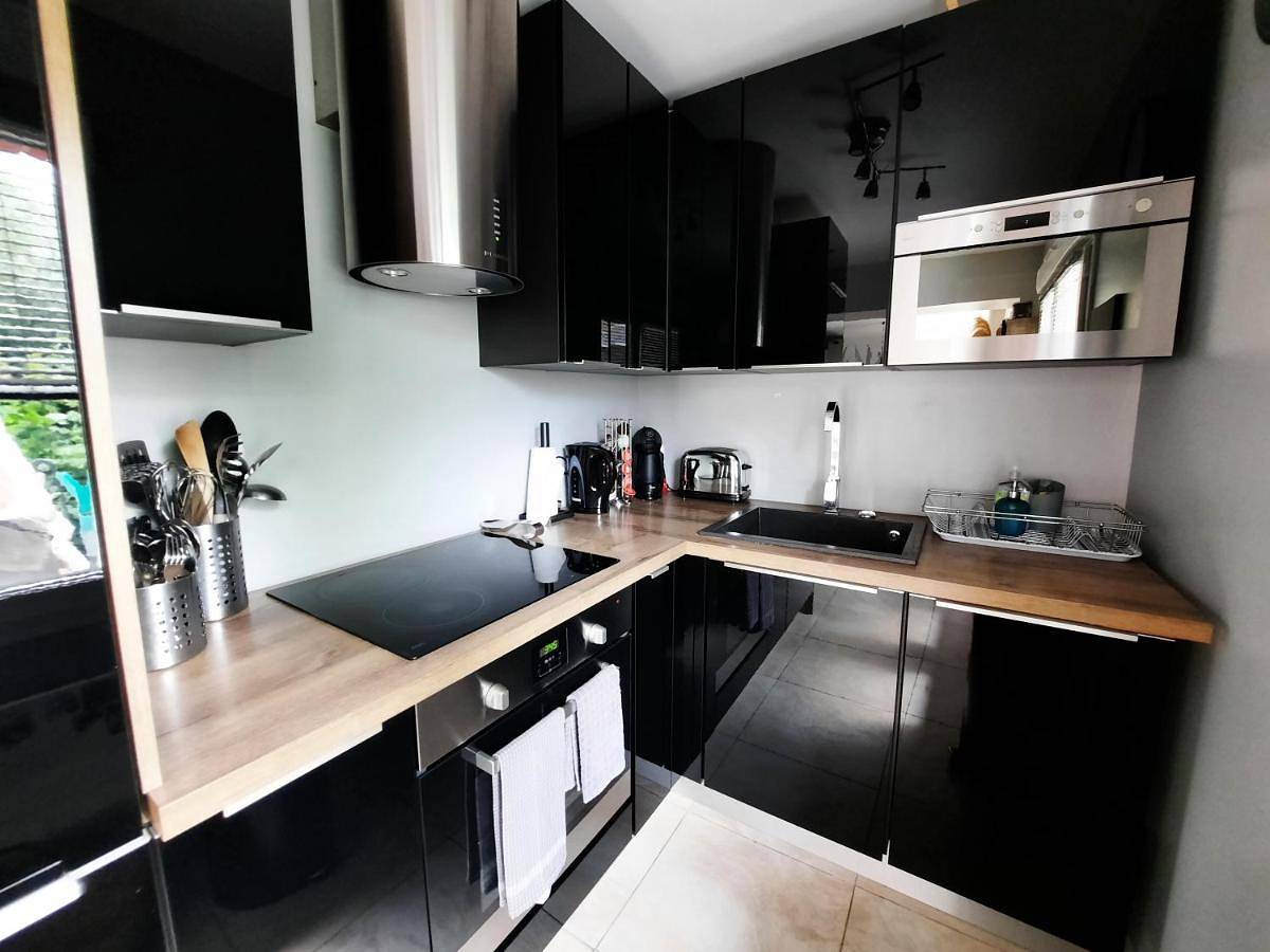 Two-Bedroom House in Pont-Audemer, Région de Bernay