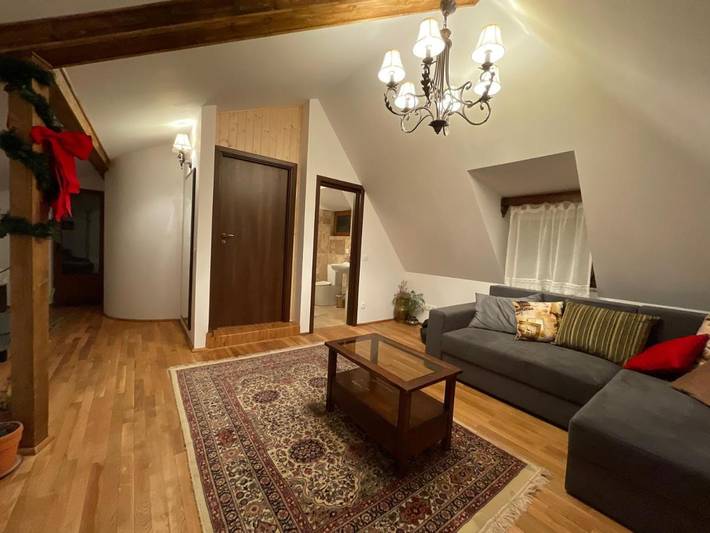 Gîte pour 4 personnes, avec sauna ainsi que jardin et terrasse à Sinaia - 4