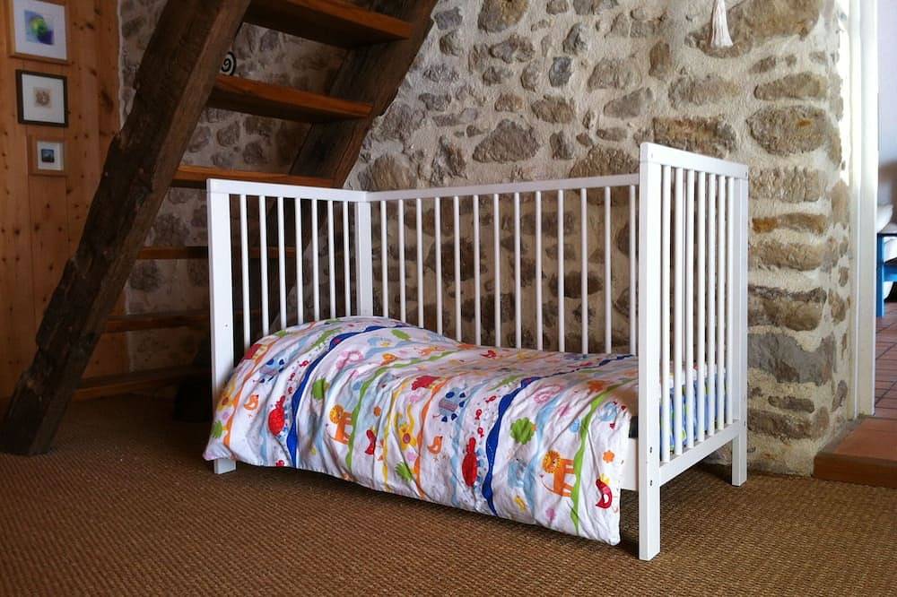 Location d'une maison de famille et son jardin dans un village côtier vendéen in Bouin, Vendée