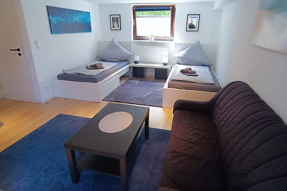 Ganze Wohnung, Gemütliche 2 Z.- Wohnung für \n2-4 Personen zwischen Kiel-City und den Stränden in Kieler Förde, Kiel