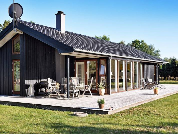 Ferienhaus für 8 Personen, mit Terrasse und Garten sowie Sauna in Lolland