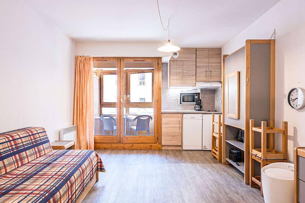 Appartement entier, Studio à Brides-les-Bains, proche télécabine, 4 pers in Brides-les-Bains, Massif de la Vanoise
