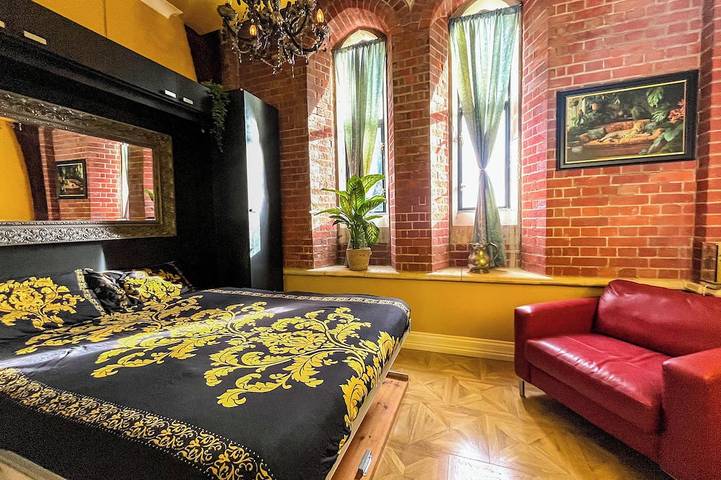 Seaside Chapel Retreat - Cinema Snug+Free Parking in Portsmouth, Südostengland