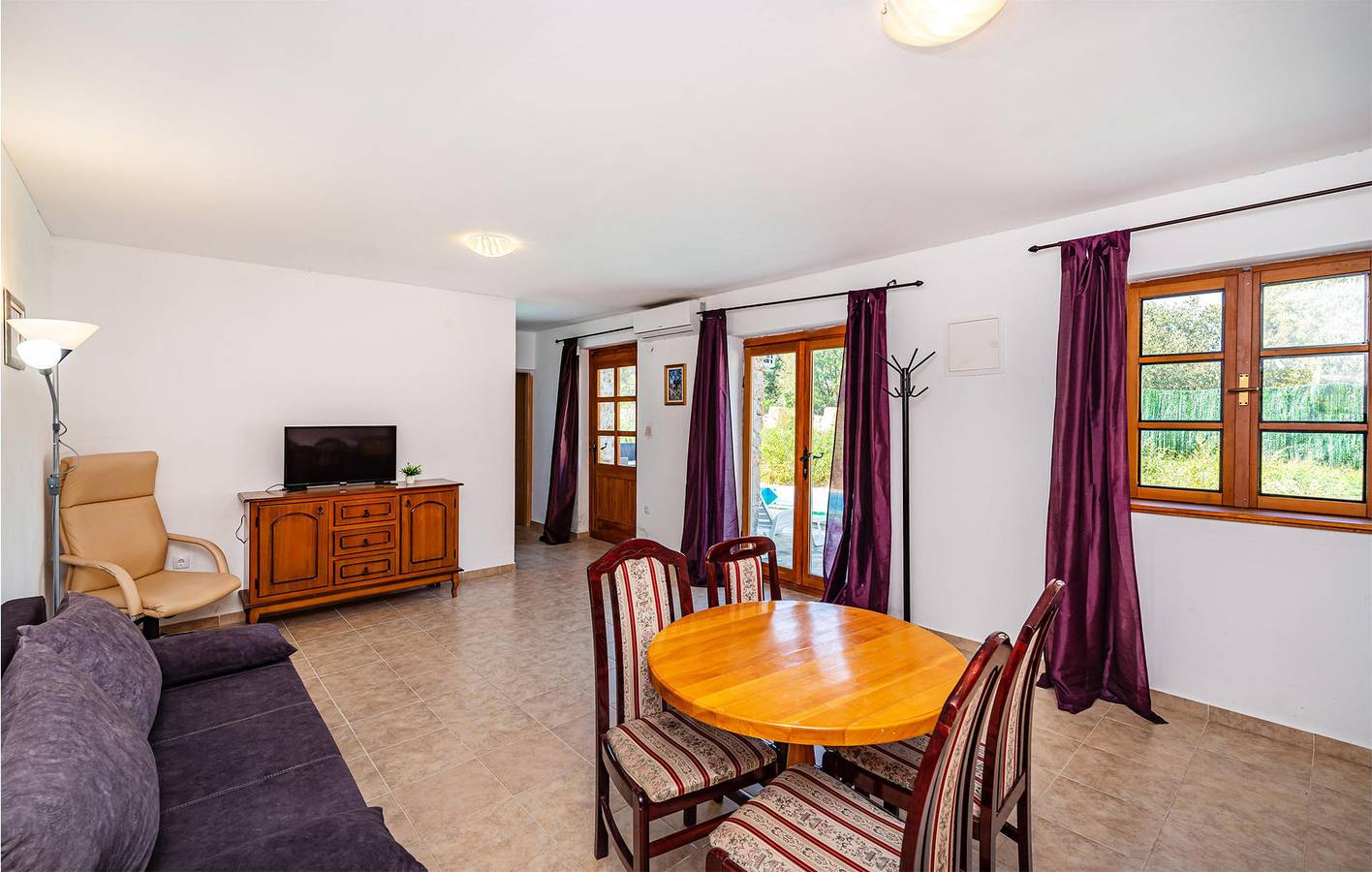 Ferienhaus für 4 Personen mit Terrasse in Grad Benkovac, Zadar