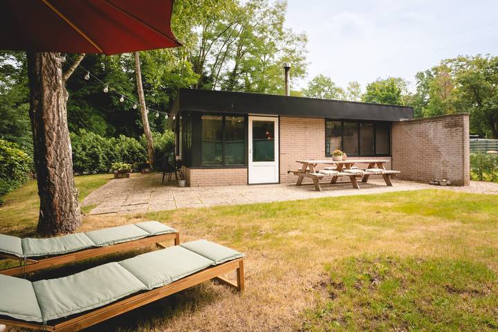 Location de vacances pour 6 personnes, avec vue sur le lac ainsi que jardin et terrasse à Lanaken - 2