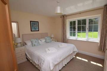 Holiday Home for 4 People in Pembroke, Pembrokeshire, Photo 1