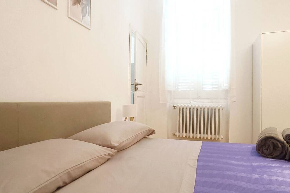 Appartamento intero, Civico 16 Casa Vacanze- a due passi dal centro di Sulmona in Sulmona, Provincia di L'Aquila