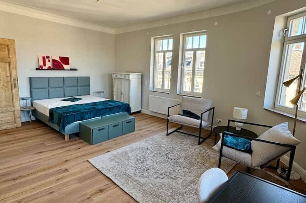 Ganze Wohnung, Zentrale Businesswohnung für 4 in Fürth, Franken