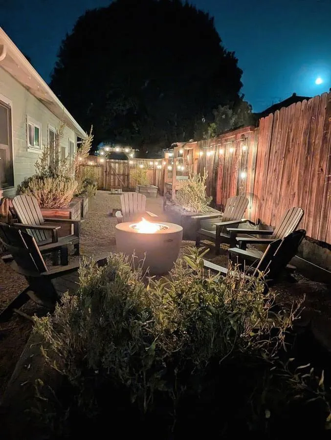 Holiday home for 6 people, with hot tub and garden - 1