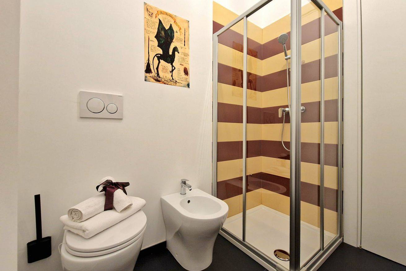 Apartamento entero, [Grifondoro] stanza con bagno, clima Wifi balcone in Ti:oro, Porto Sant'Elpidio