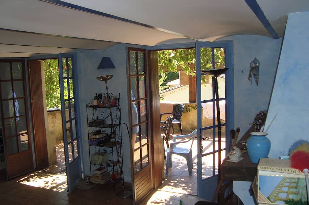 Character House with private pool in Alès, Parc national des Cévennes