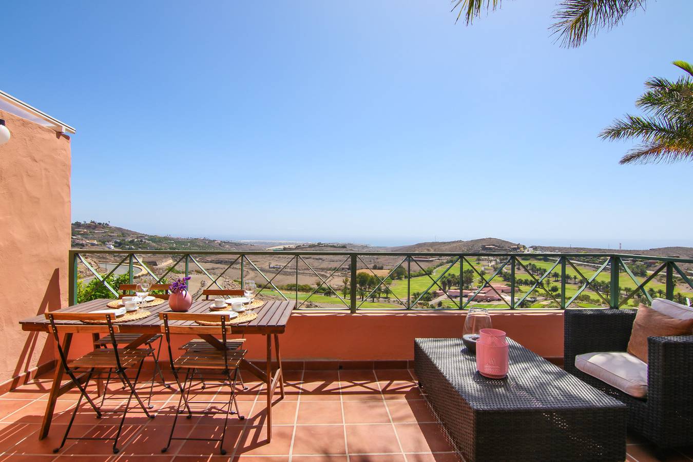Homeforguest Salobre Villa, 5Pax, Wifi, Pool, Great Views in Salobre, San Bartolomé de Tirajana