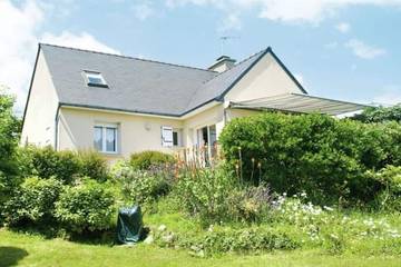 Gîte pour 6 personnes, avec terrasse et jardin, animaux acceptés dans Plage de la Palue