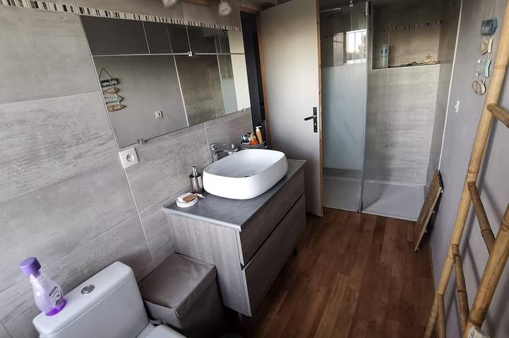 Villa pour 8 personnes, avec Jacuzzi ainsi que Terrasse et Jardin à Le Castellet - 4