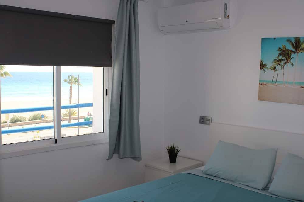 Appartamento intero, 2 Bedroom 1 Bathroom Sea Front in Playa de las Ventanicas, Mojacar
