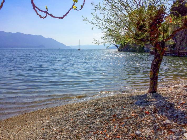 Casa vacanza per 5 persone, con giardino e vista lago nonché balcone, con animali domestici in Piemonte