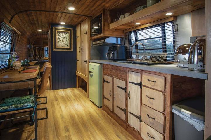 Entire apartment, American Airstream - Blossom Farm - Tiers Cross in Pembrokeshire