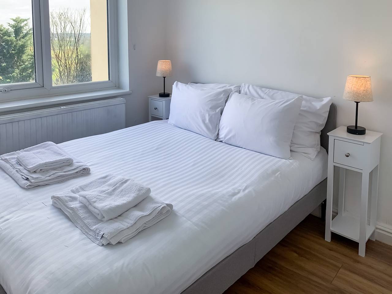 Ganzes Studio, Glastonbury Studio - Tor View - Sleeps 2 in Glastonbury, Somerset