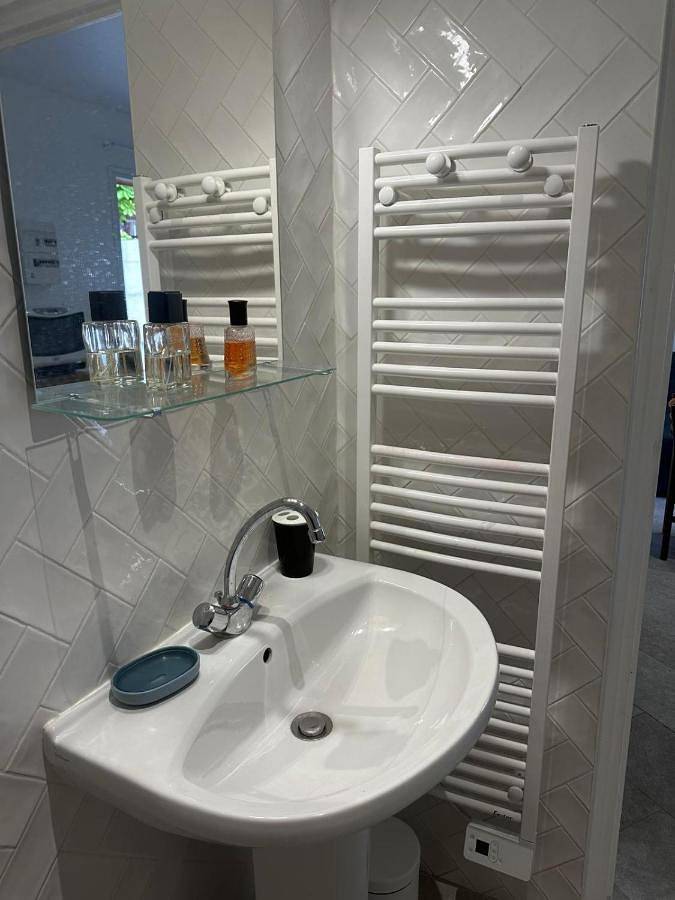 Gîte pour 2 personnes, avec terrasse et jardin à Villeneuve-la-Garenne - 3