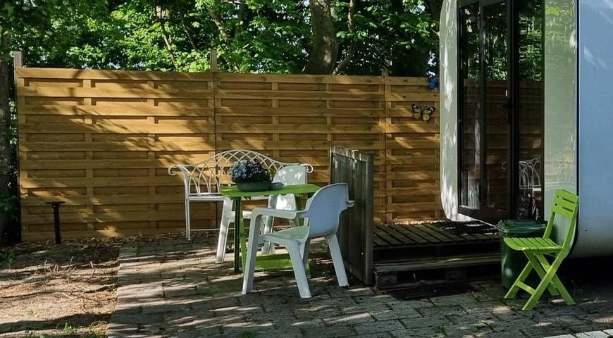 Glamping voor 2 personen, with uitzicht and tuin as well as terras in Amsterdam