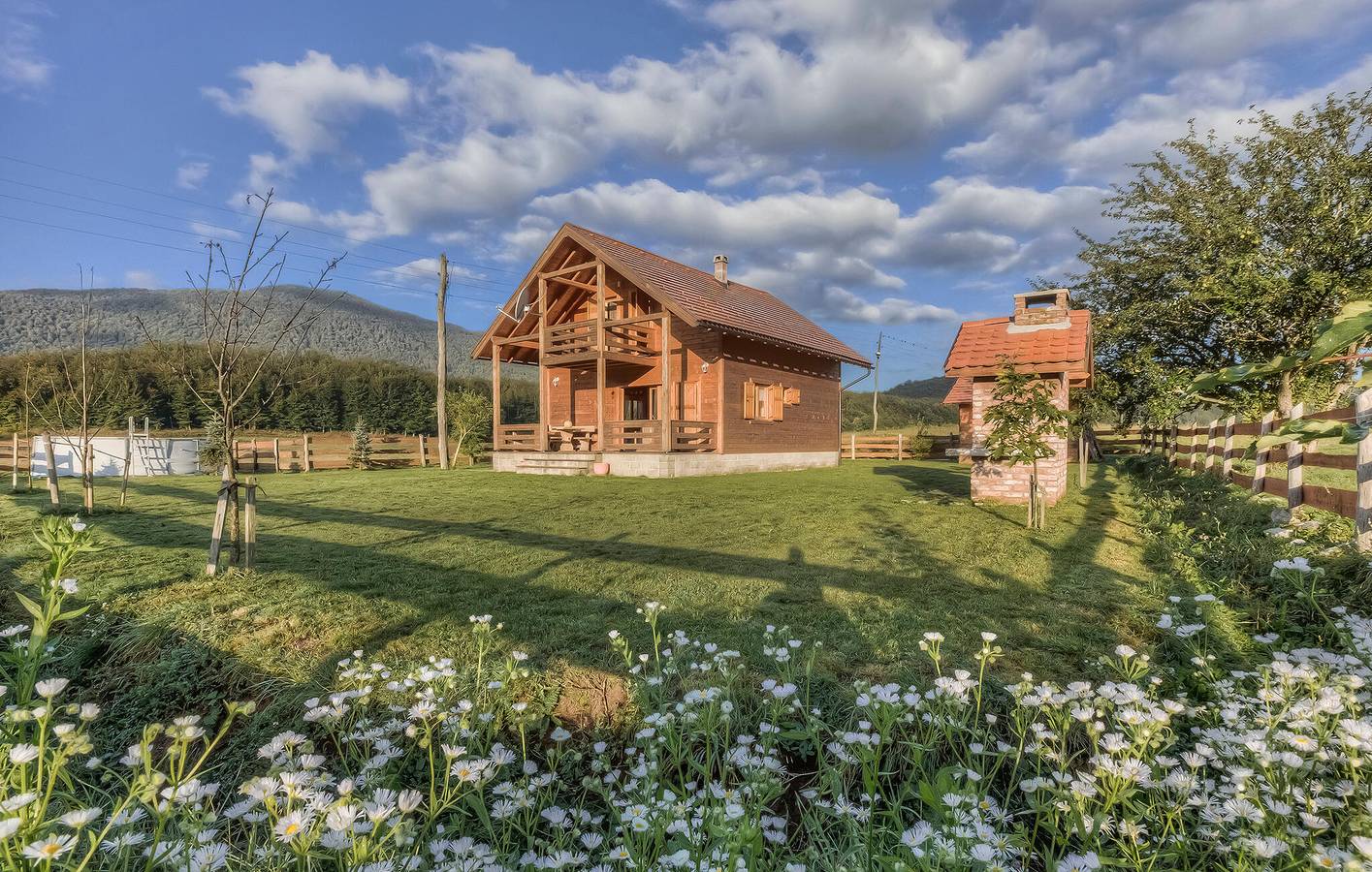 Ferienhaus für 8 Personen mit Terrasse in Gospitsch, Lika-Senj