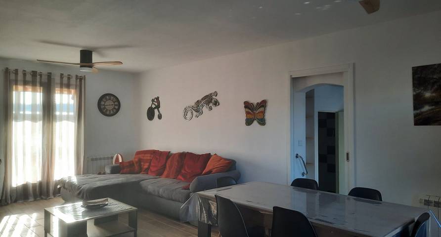 Gîte pour 6 personnes, avec piscine ainsi que jardin et terrasse à Vallon-Pont-d'Arc - 3