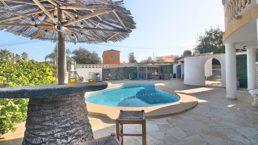 Villa pour 2 personnes, avec terrasse et jardin à Dénia - 2