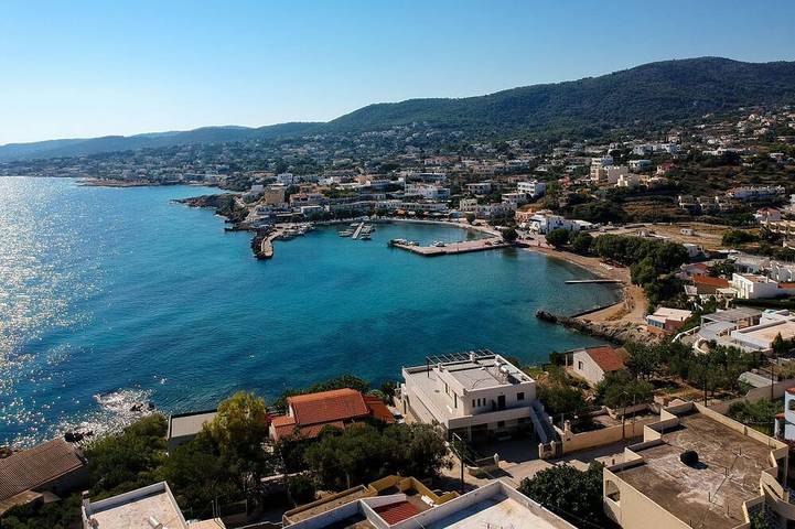Villa for 6 people, with garden in Aegina