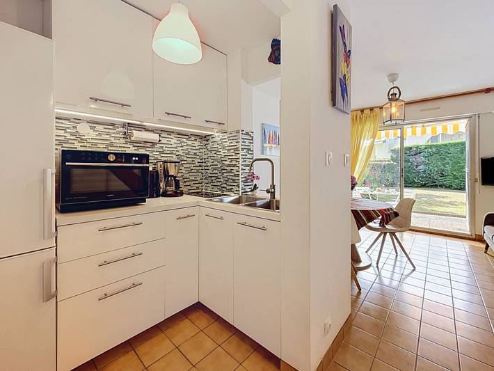 Gîte pour 4 personnes, avec terrasse et jardin dans Plage de la Légenèse - 3