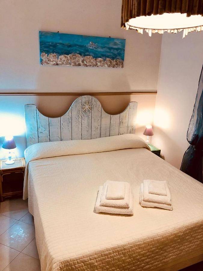 Chambre d’hôte pour 3 personnes, avec terrasse dans La Maddalena - 4
