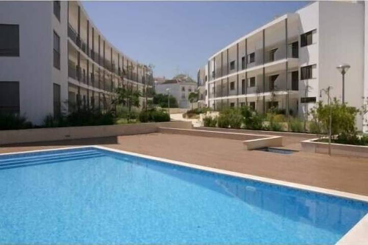 Appartamento vacanze per 6 persone, con piscina e giardino - 1