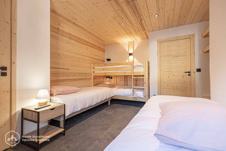 Gîte pour 8 personnes, avec balcon dans Office De Tourisme De Termignon - 2