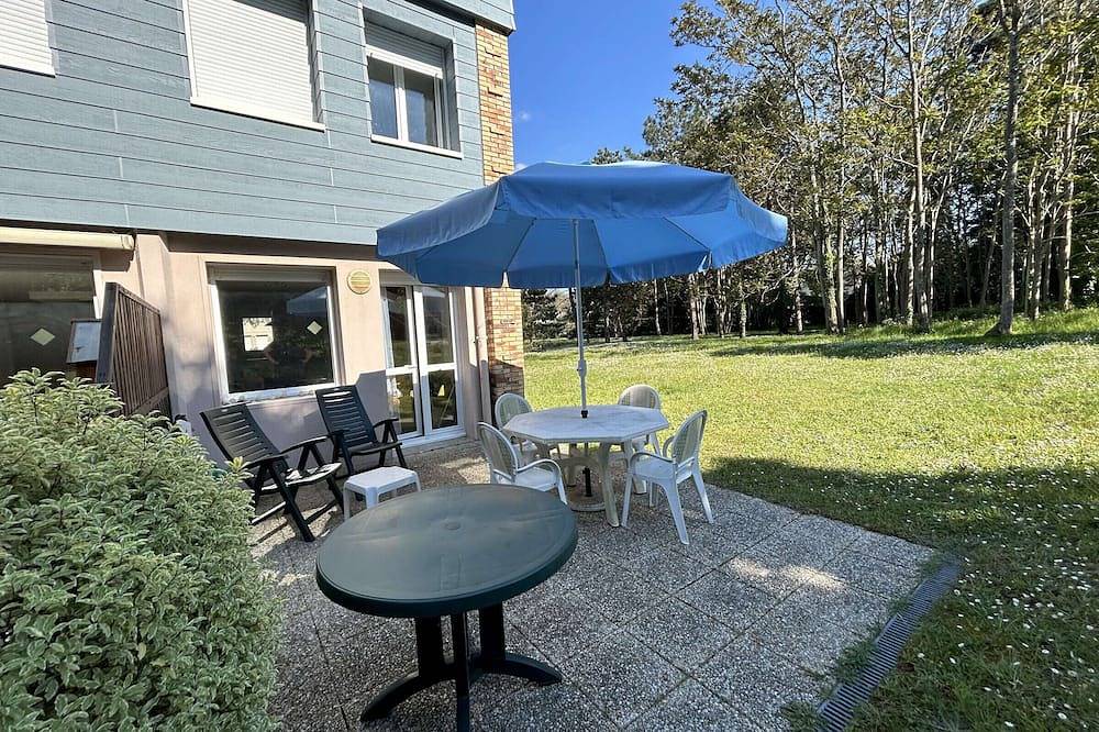 Appartement entier, Duplex avec terrasse près de la plage et commerces - Saint-Pair-sur-Mer in Saint-Pair-sur-Mer, Côte de la Déroute