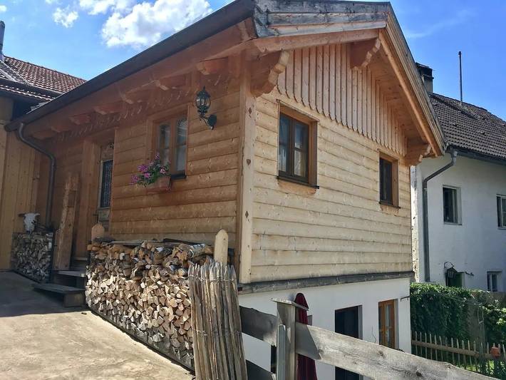 Ferienhaus für 2 Personen, mit Garten und Terrasse in Bichl